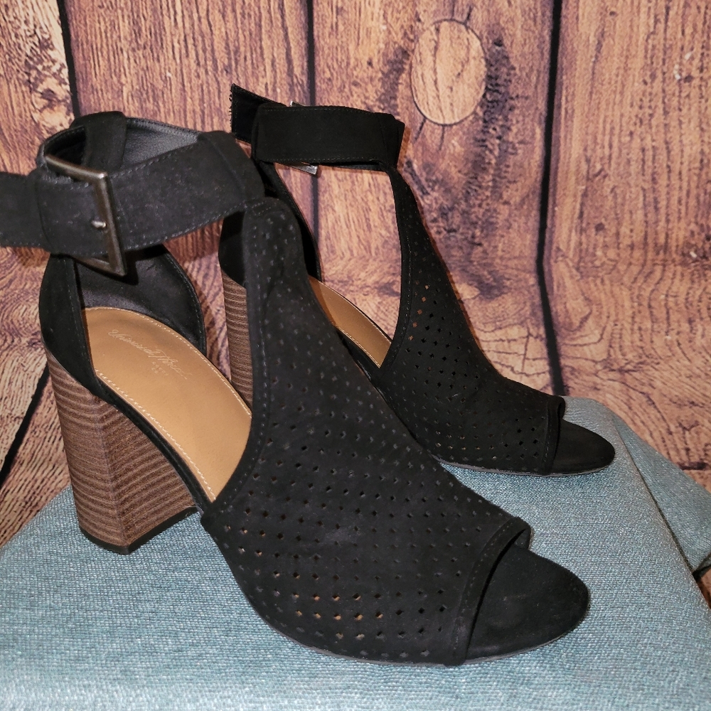 Universal thread shoes - Picture 3 of 3